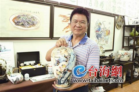 1小時畫16幅畫臺灣快手畫家游善富赴閩“飆畫” 1小時畫16幅畫臺灣快手畫家游善富赴閩“飆畫”