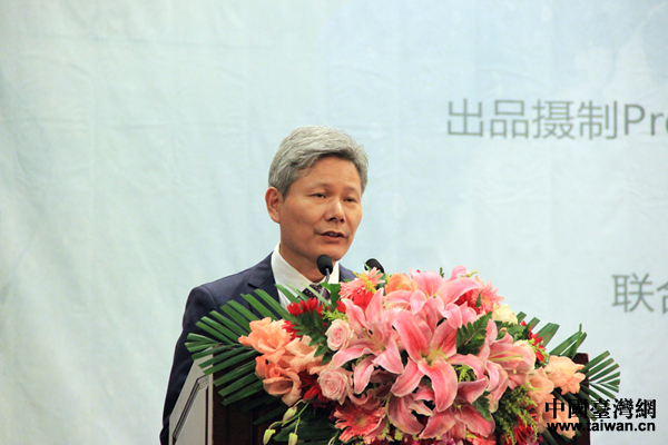 電影《愛的蟹逅》首映式在京舉行 電影《愛的蟹逅》首映式在京舉行