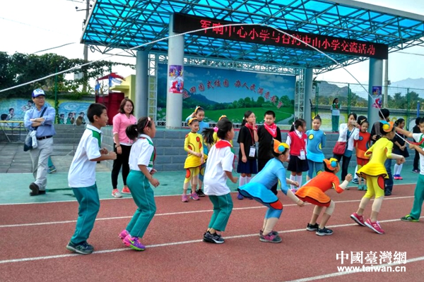 花樣跳繩表演 花樣跳繩表演
