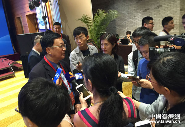 第三屆“大江論壇”吁凝聚兩岸關(guān)系和平發(fā)展的民間力量 第三屆“大江論壇”吁凝聚兩岸關(guān)系和平發(fā)展的民間力量